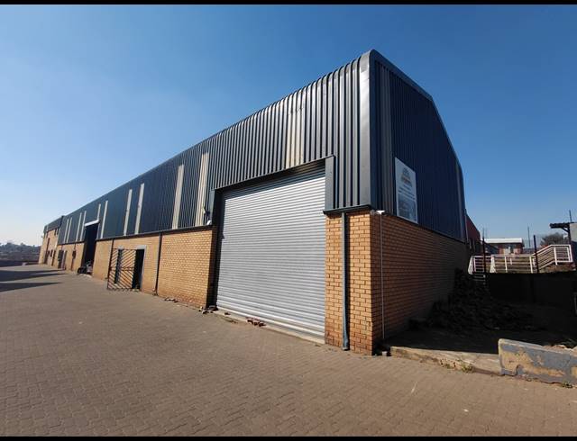 272M² WAREHOUSE TO LET IN CLAYVILLE